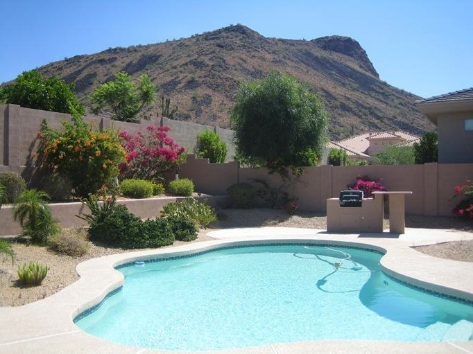 Open House in Carino Canyon