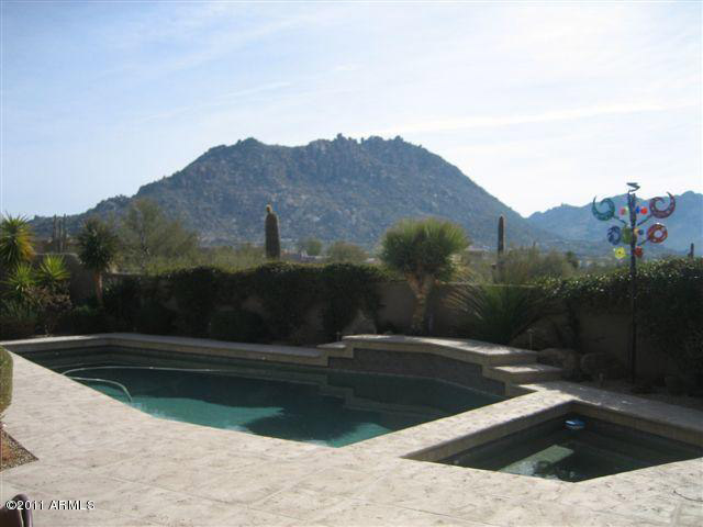 Pool Hose with Mountain Views