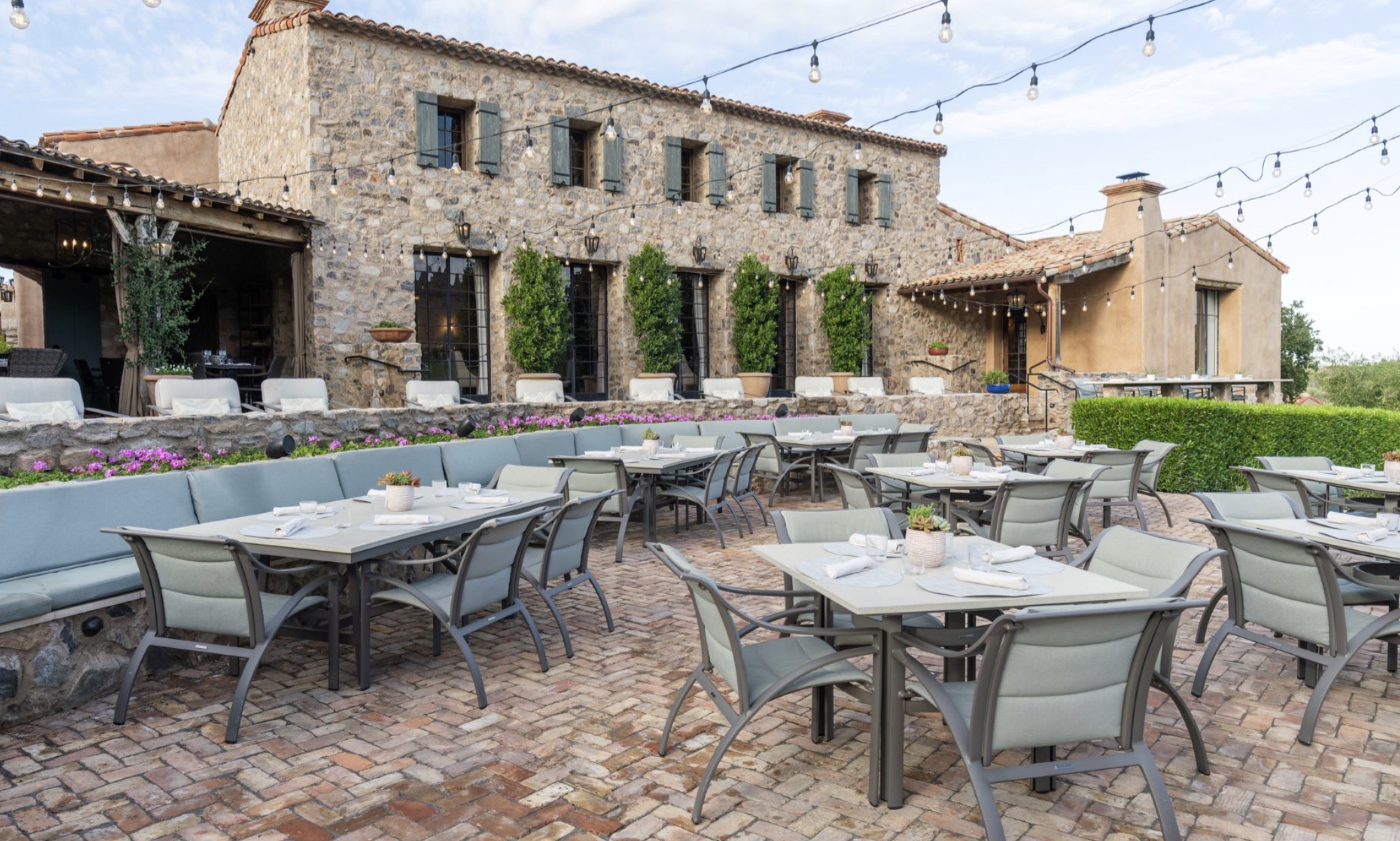 Outdoor terrace dining with McDowell Mountain views at Silverleaf